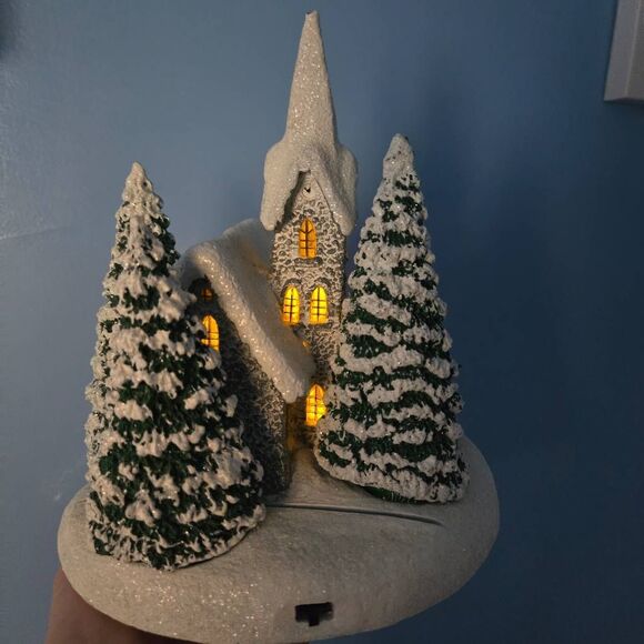 Thomas Kinkade 2008  "Winter At Mountain Chapel" Teleflora Village Lighted Works - Picture 2 of 14
